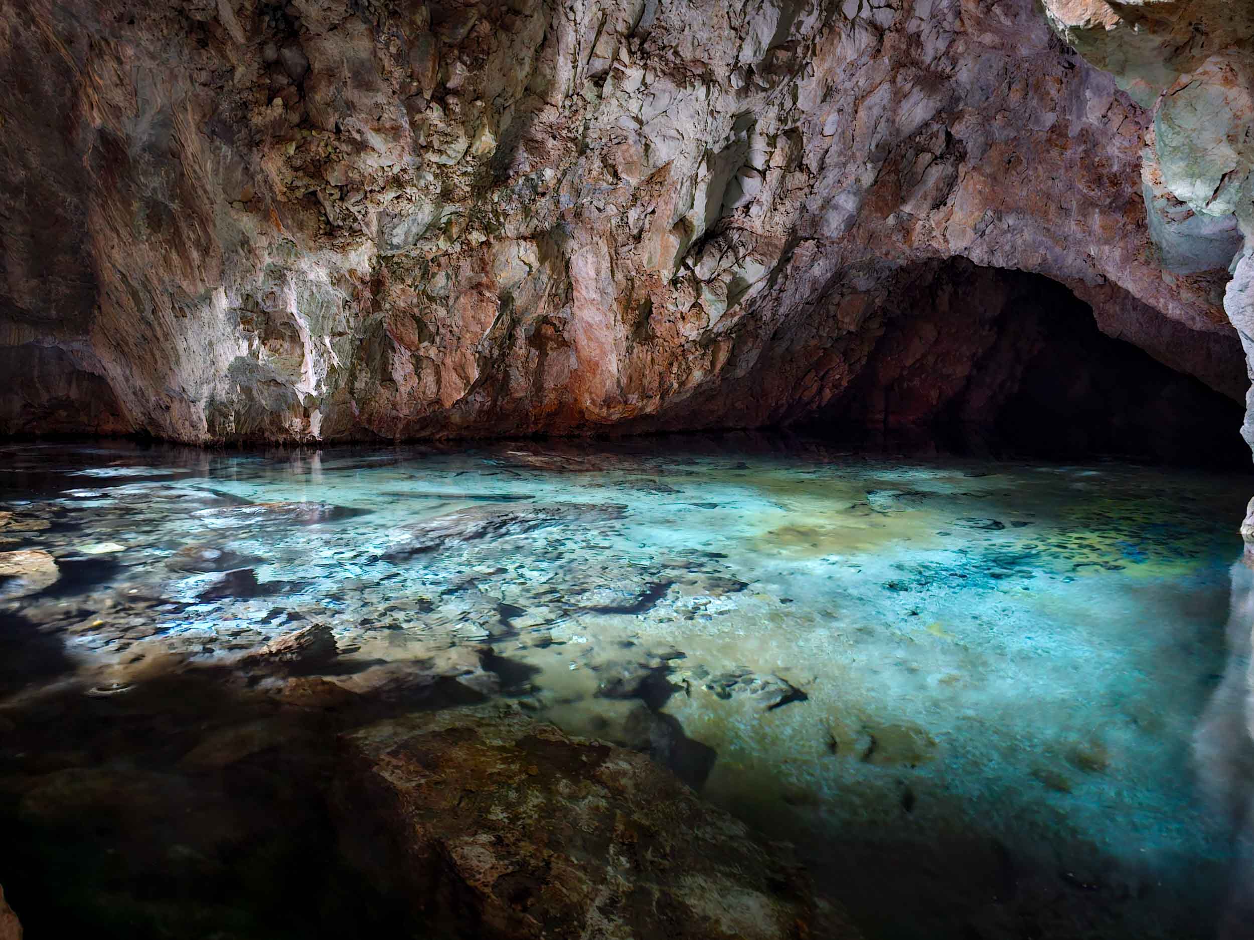 Peristeri Cave