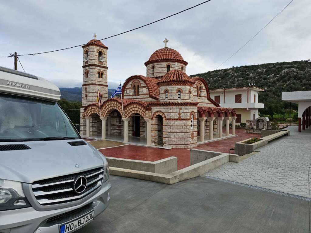 Auf dem Weg nach Monemvasia hier Wasser getankt