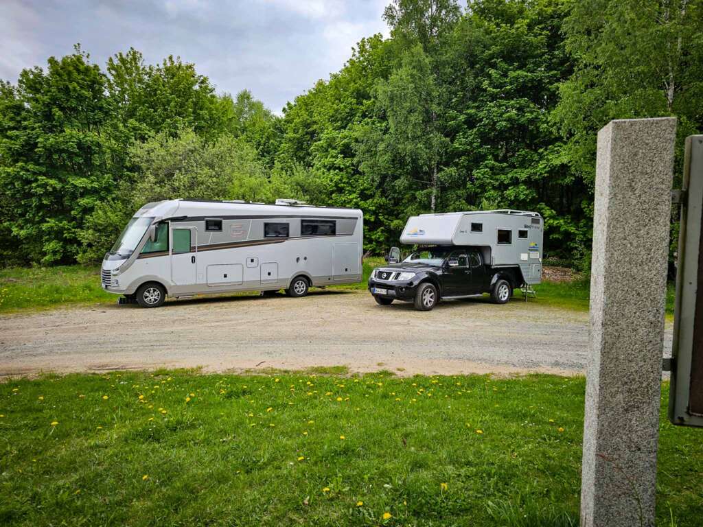 Wandern am Mittelpunkt von Mitteleuropa mit Freunden 3 20250507 121022
